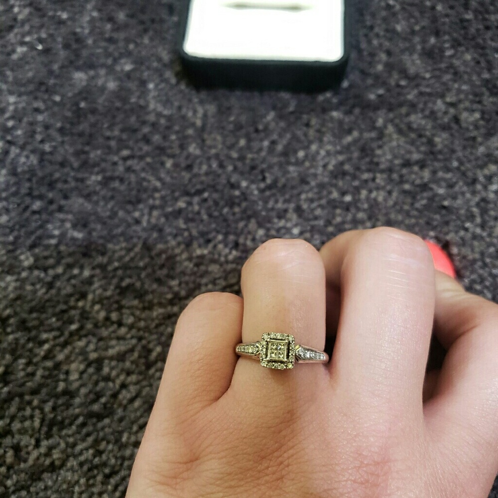 Diamond ring
